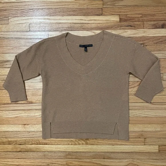 White House Black Market - Sweater - Picture 5 of 11